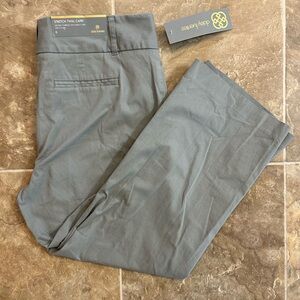 Daisy Fuentes Grey Capri Pants